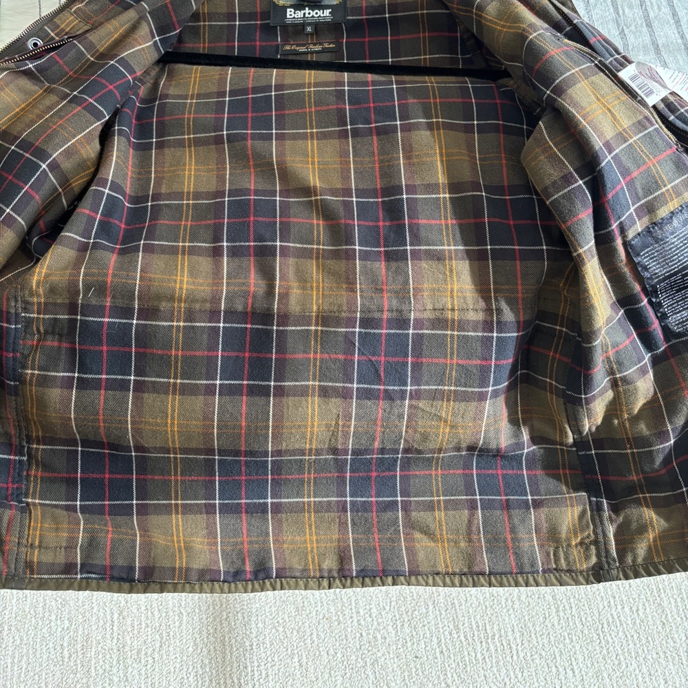 Barbour® Boys Waxed barn Jacket XL - Picture 3 of 5